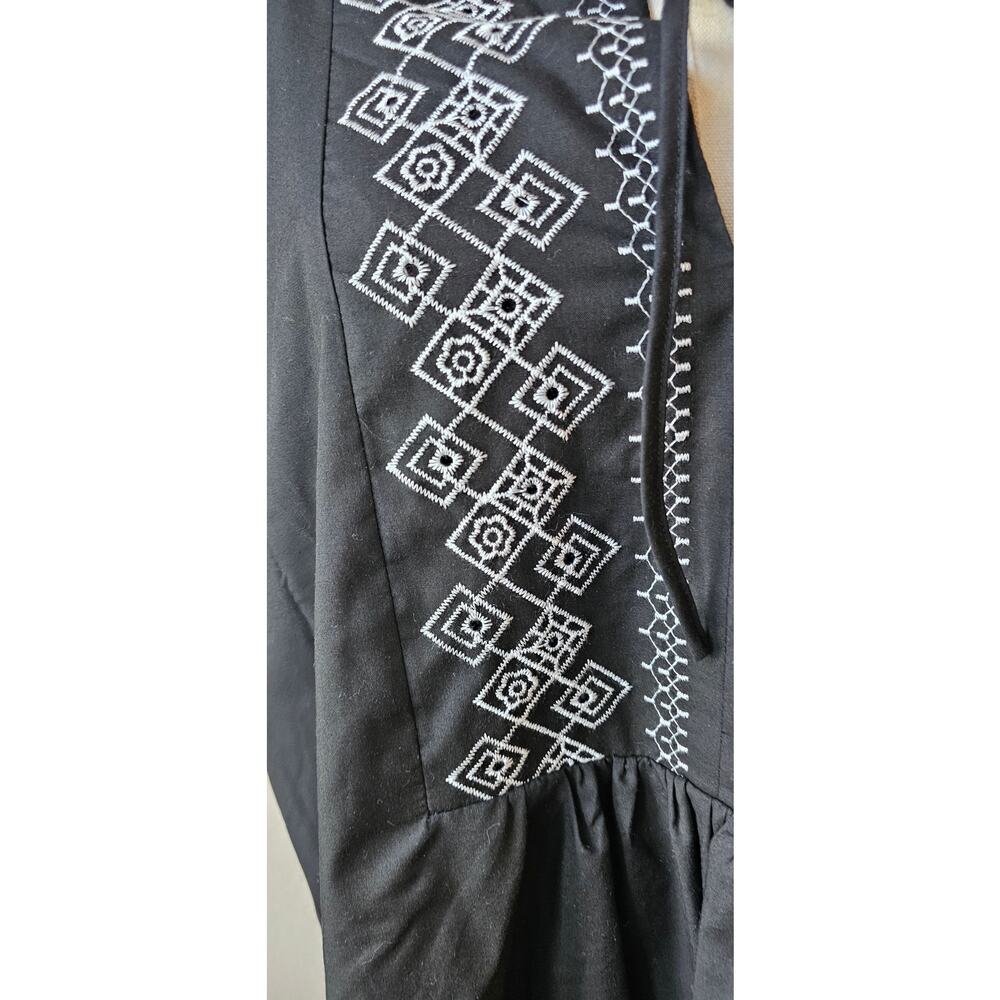 Draper James Geometric Embroidery Relaxed Flutter Sleeve Top Women Sz XXL Black - Picture 4 of 5